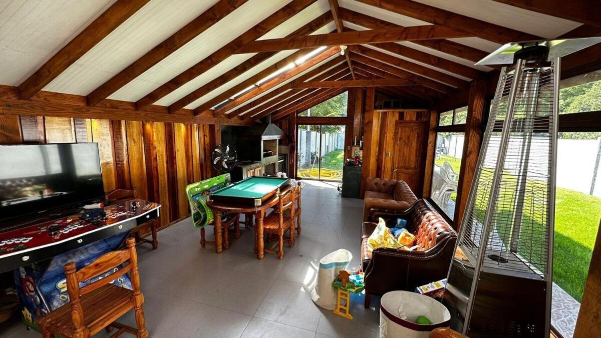 Heated Pool, Barbecue Area And Full House * Lican Ray